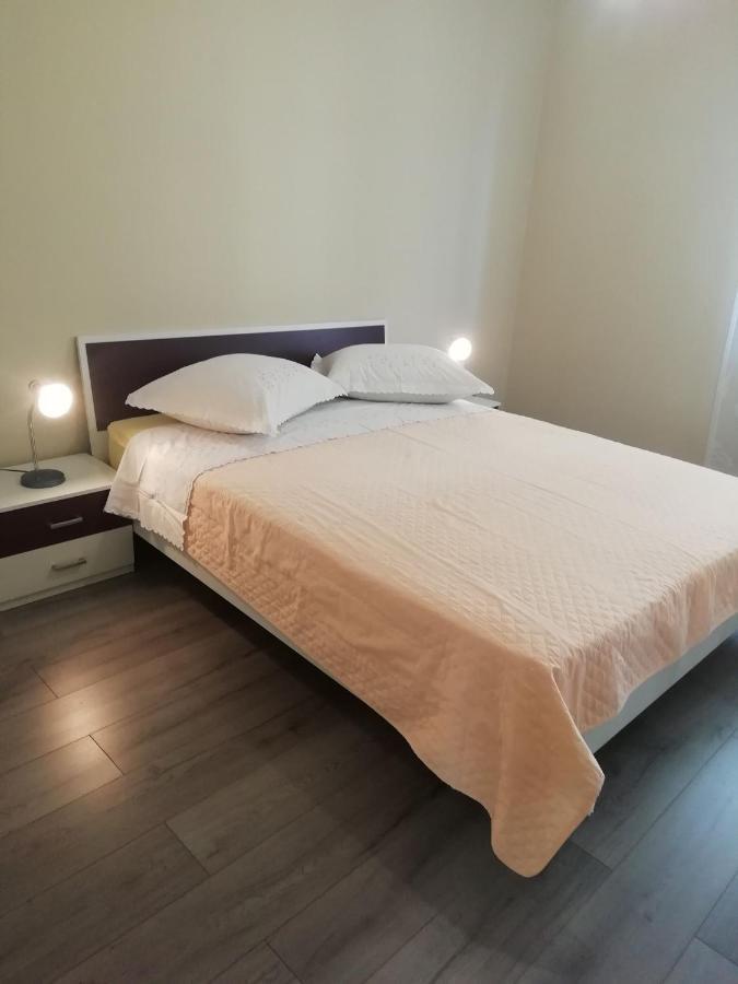 פריזבה Apartments Ivan מראה חיצוני תמונה