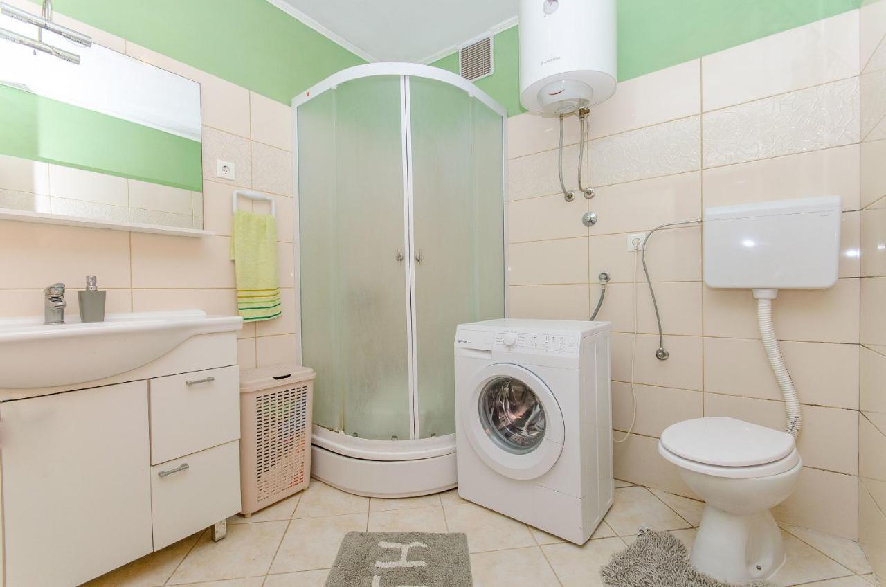 פריזבה Apartments Ivan מראה חיצוני תמונה