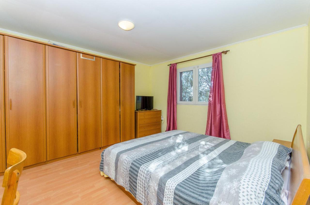 פריזבה Apartments Ivan מראה חיצוני תמונה