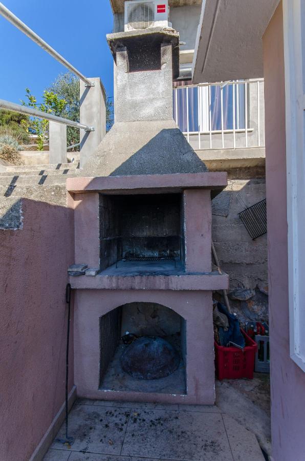 פריזבה Apartments Ivan מראה חיצוני תמונה